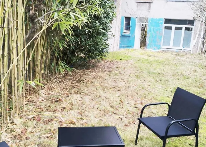 Appartement Parking Prive, Renove Acces Jardin *