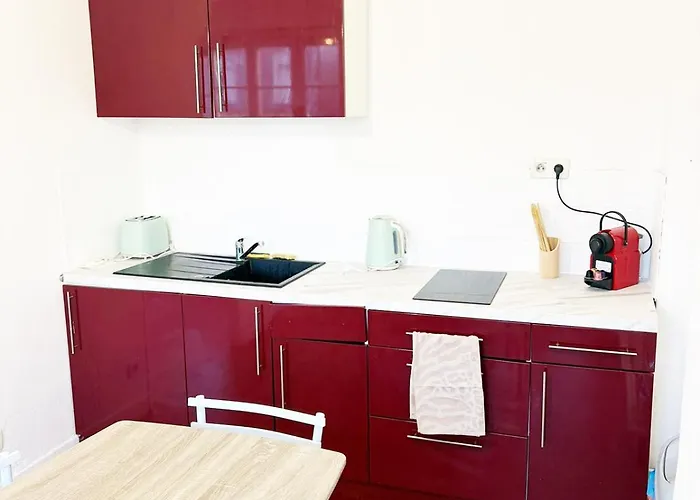 Parking Prive, Renove Acces Jardin Appartement