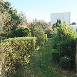 Parking Privé, Rénové Accès Jardin Appartement