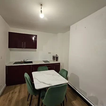 Appartamento Parking Privé, Rénové Accès Jardin