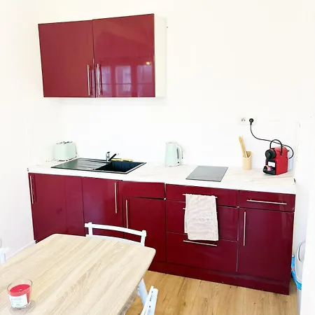 Parking Privé, Rénové Accès Jardin Appartamento