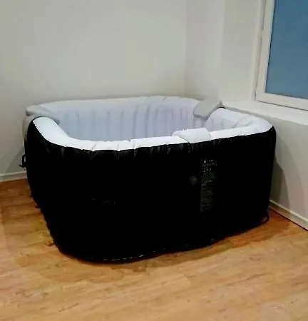דירה Appartement Renove Avec Acces Jardin
