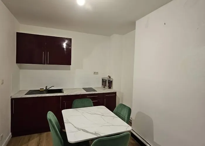 Apartamento Parking Privé, Rénové Accès Jardin