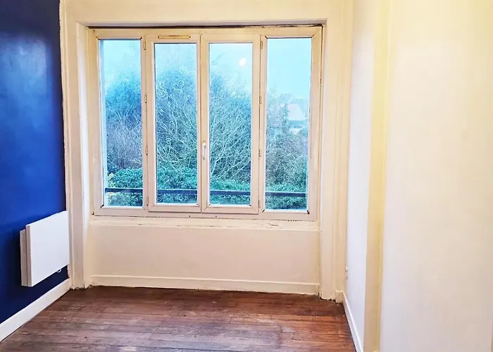 Parking Prive, Renove Acces Jardin *