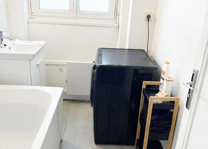 Parking Prive, Renove Acces Jardin